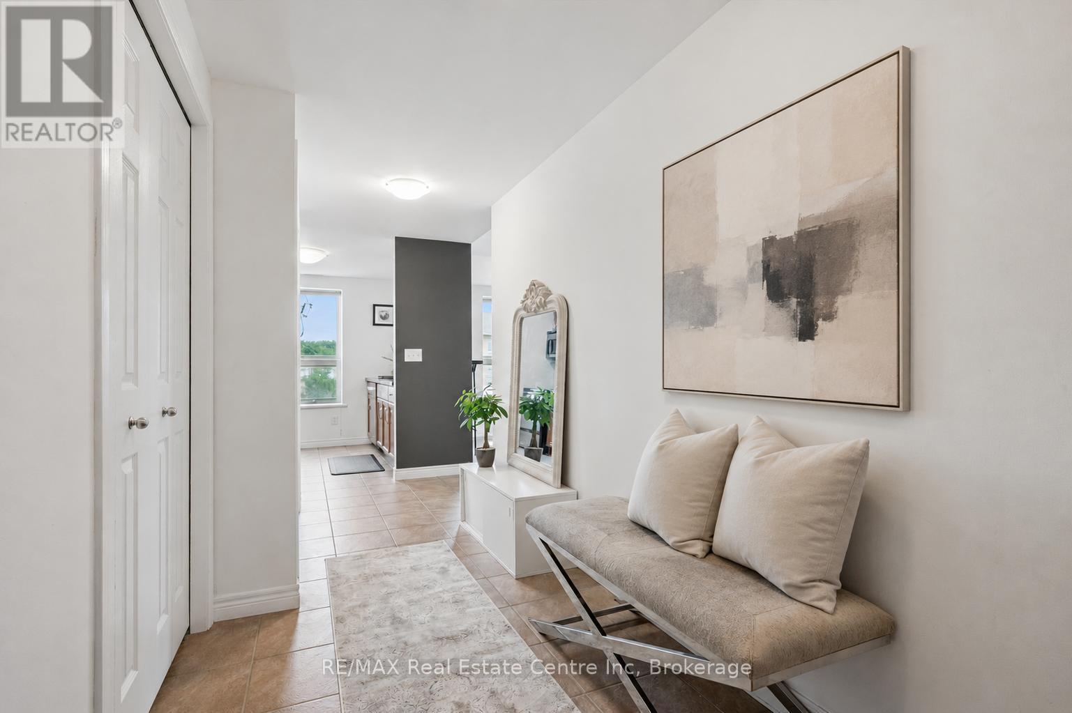 309 - 901 Paisley Road, Guelph, Ontario  N1K 0A7 - Photo 2 - X13427510