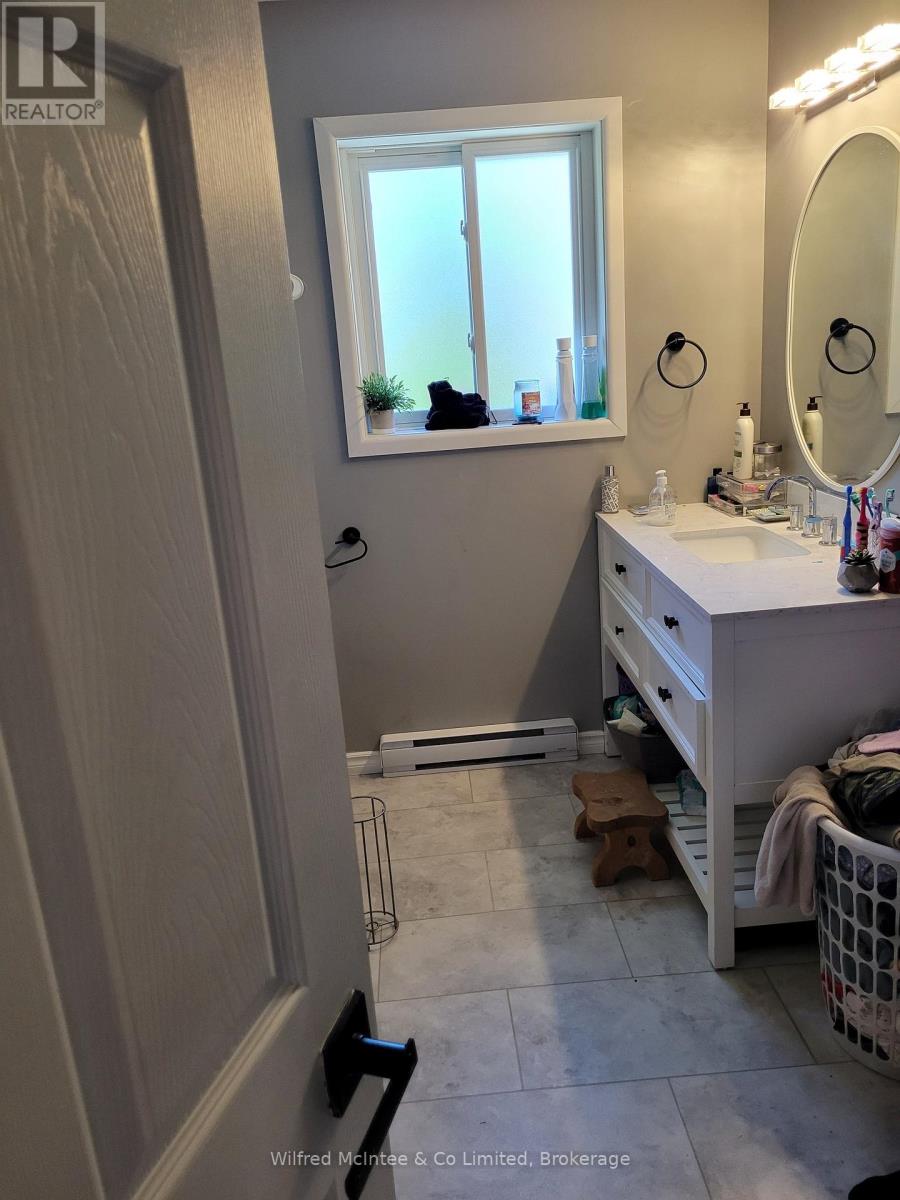 24 Stanley Street, Kincardine, Ontario  N0G 2T0 - Photo 9 - X13427518