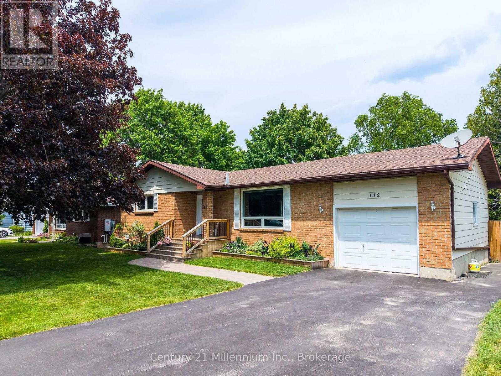 142 Arthur Street, Blue Mountains, Ontario  N0H 2P0 - Photo 2 - X13427874