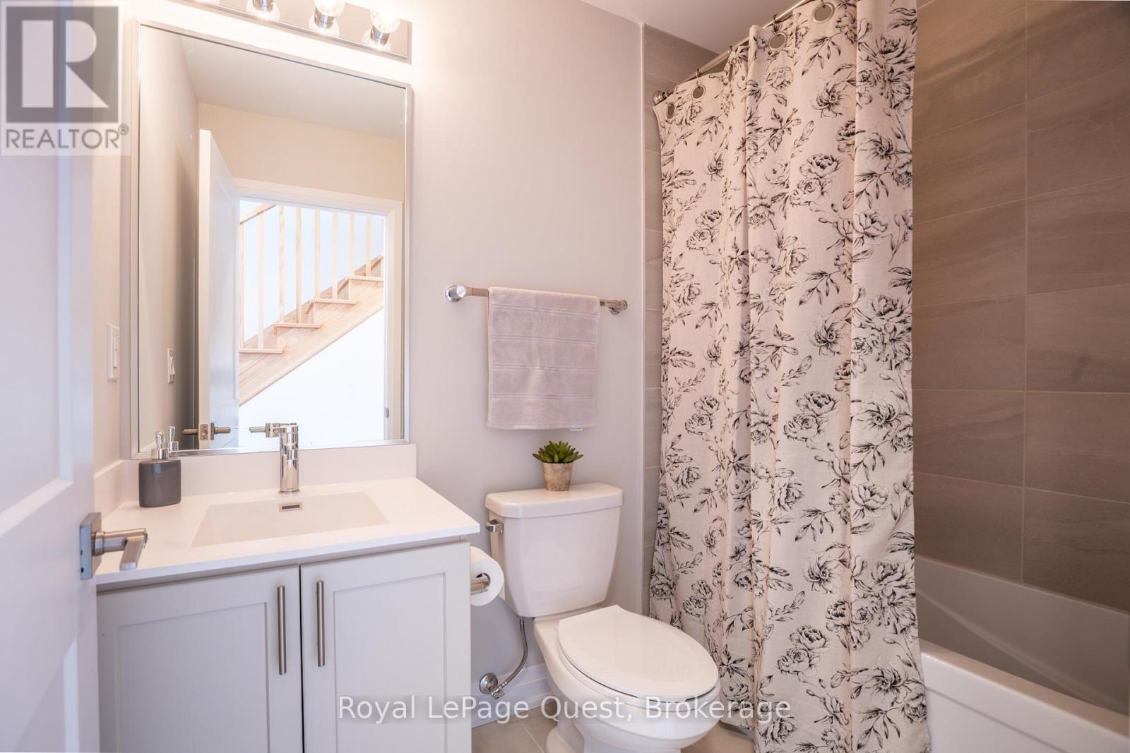 93 Lightfoot Drive, Orillia, Ontario  L3V 7L8 - Photo 9 - S13428032