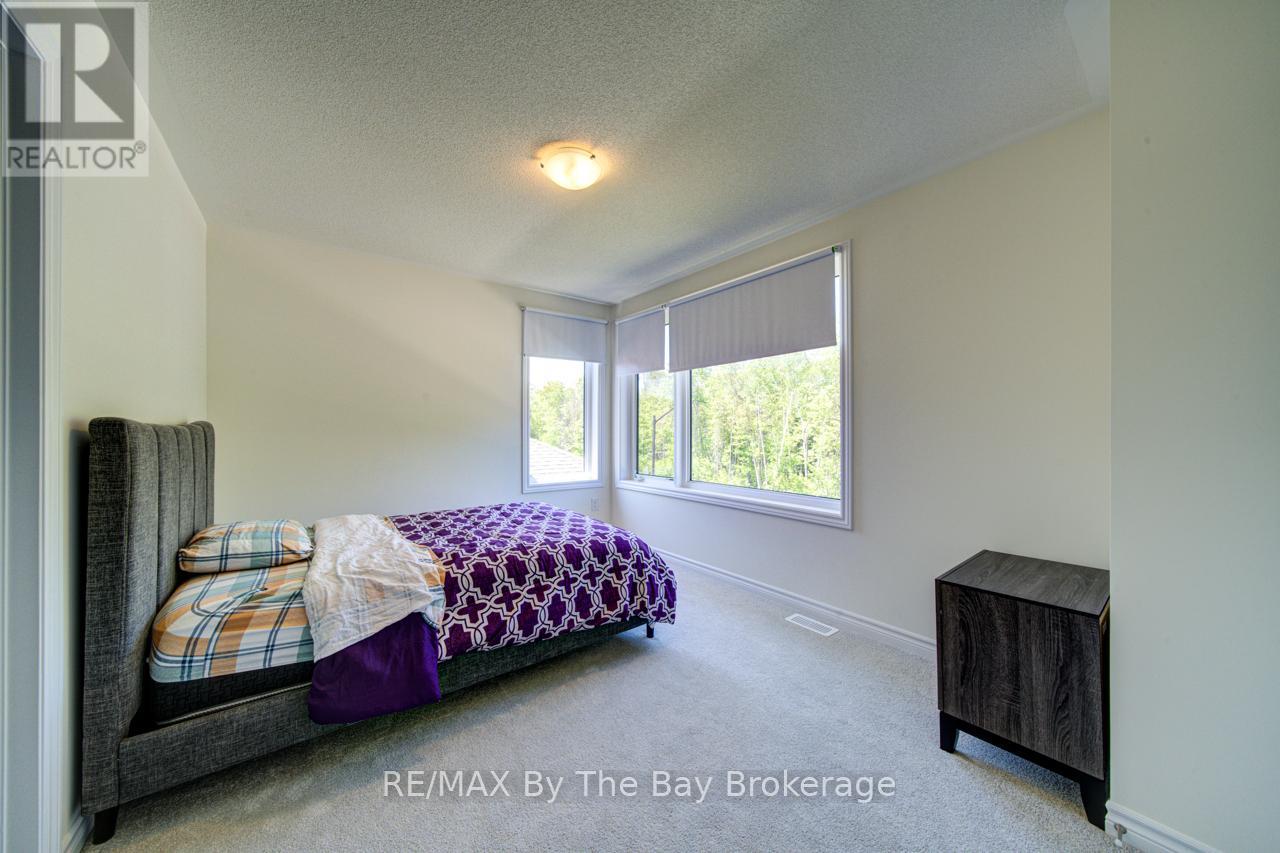 166 Mapleside Drive, Wasaga Beach, Ontario  L9Z 3A5 - Photo 19 - S13428074