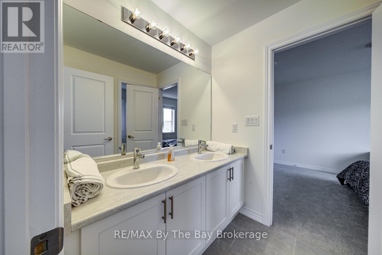166 Mapleside Drive, Wasaga Beach, Ontario  L9Z 3A5 - Photo 21 - S13428074