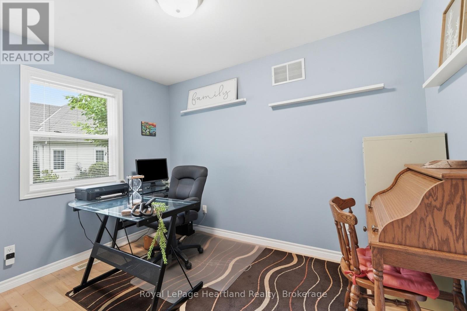 35095 Old River Road N, Bluewater, Ontario  N0M 1G0 - Photo 16 - X13428106