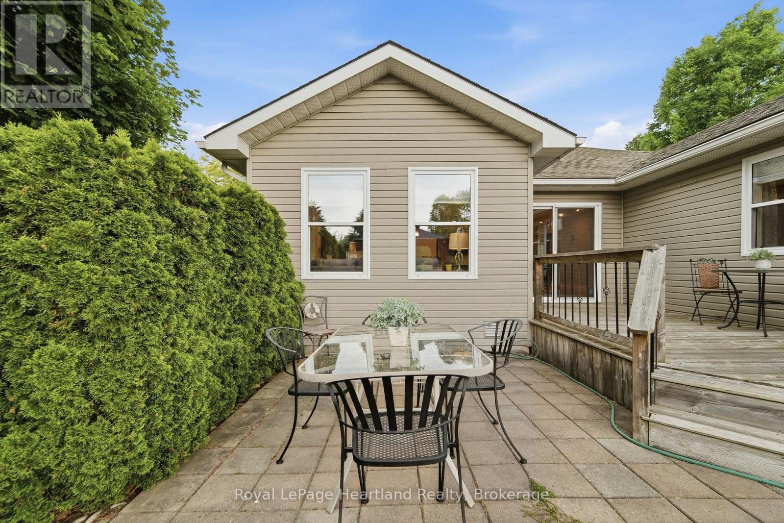 35095 Old River Road N, Bluewater, Ontario  N0M 1G0 - Photo 40 - X13428106