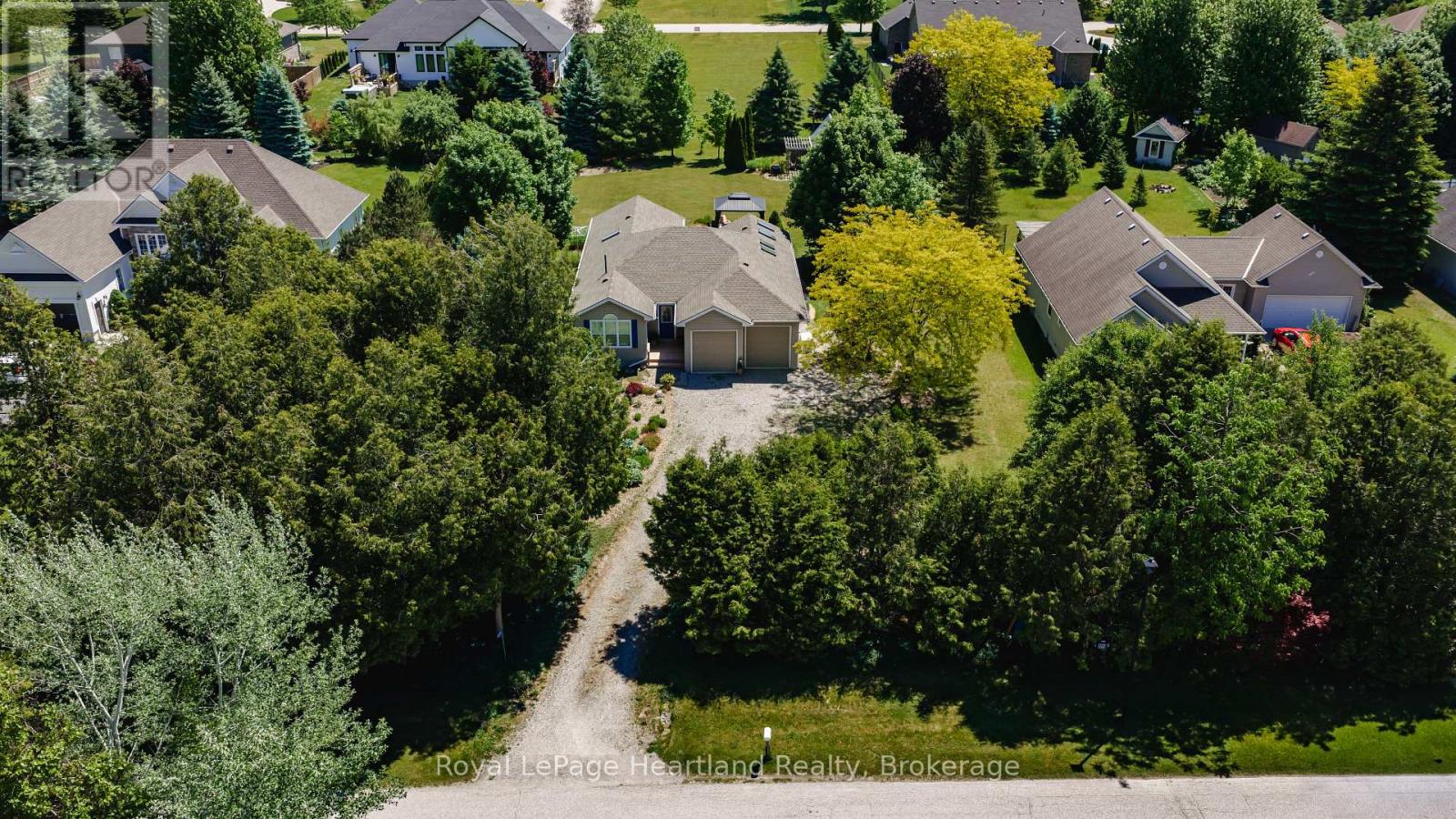 35095 Old River Road N, Bluewater, Ontario  N0M 1G0 - Photo 47 - X13428106