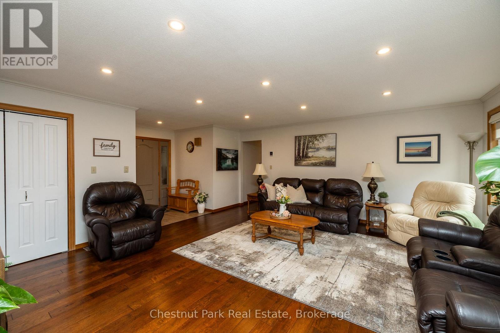 64 Maple Golf Crescent, Northern Bruce Peninsula, Ontario  N0H 2R0 - Photo 11 - X13428146