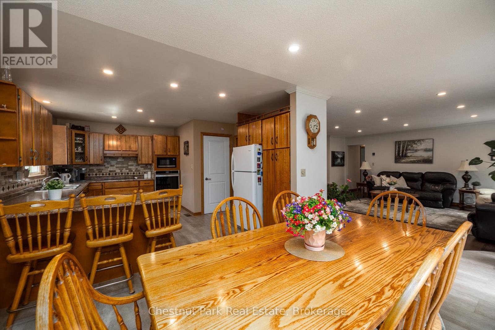 64 Maple Golf Crescent, Northern Bruce Peninsula, Ontario  N0H 2R0 - Photo 15 - X13428146
