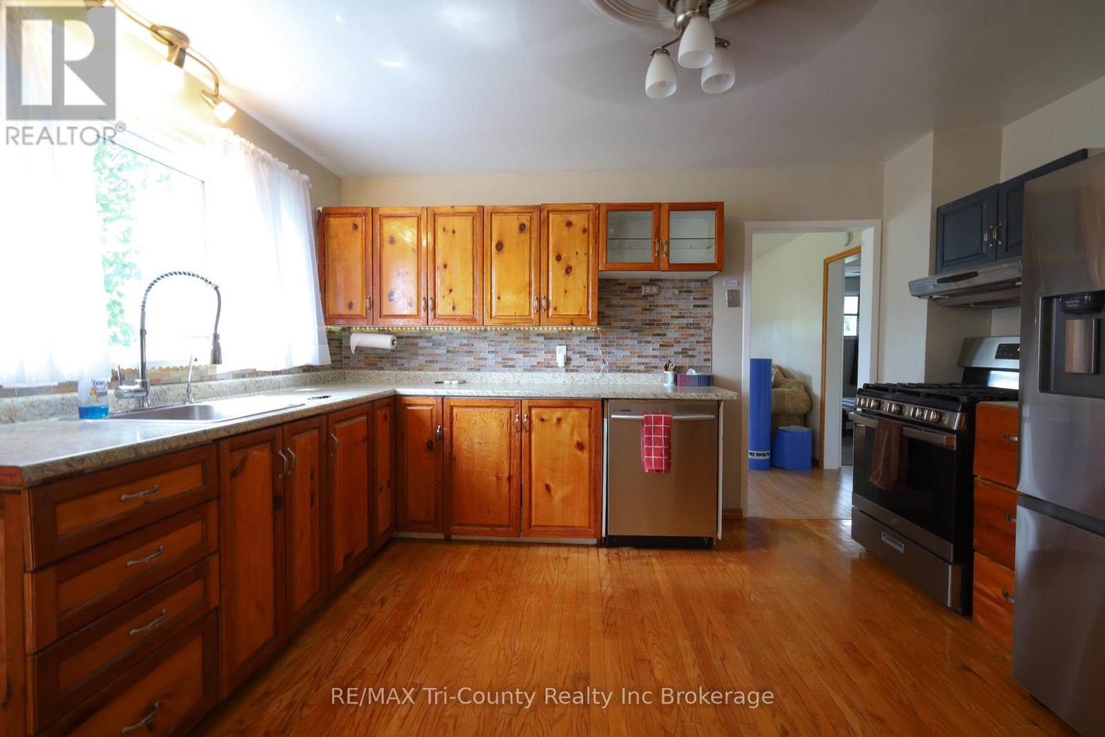 1360 Turkey Point Road, Norfolk, Ontario  N3Y 4X1 - Photo 8 - X13428524