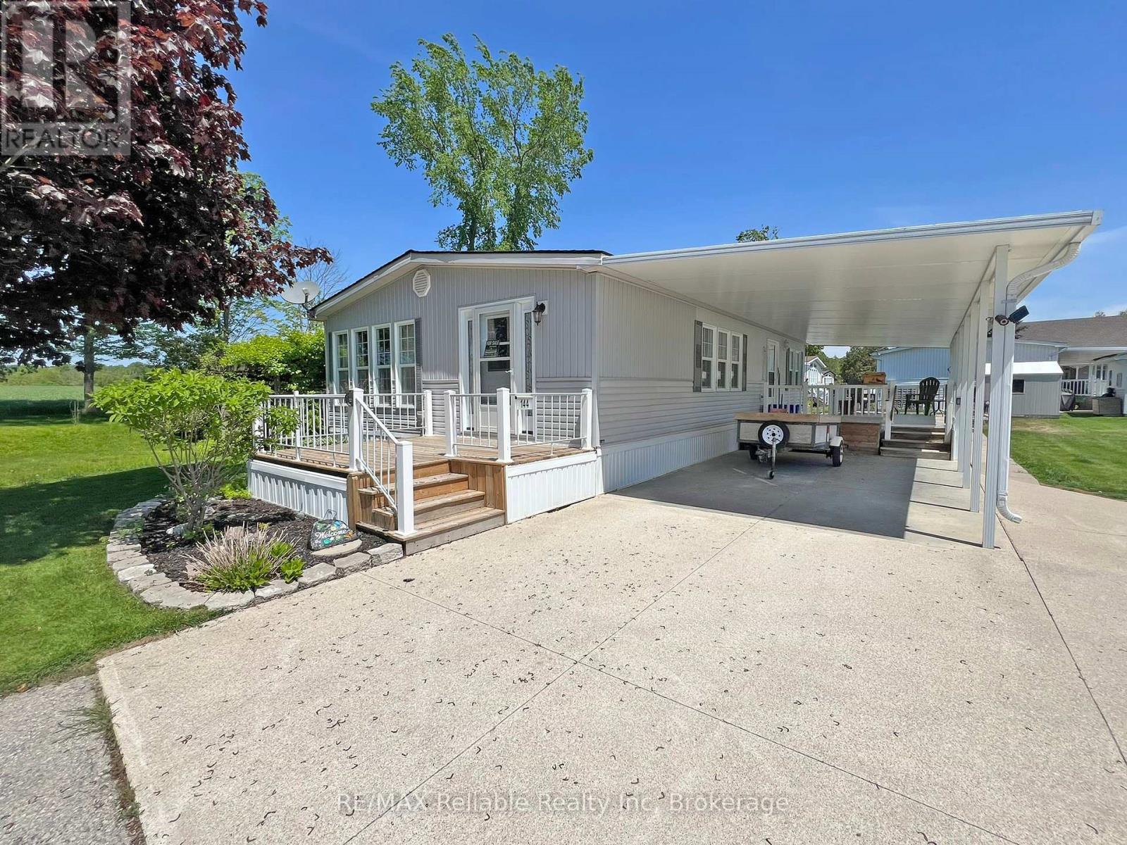 144 Sandbagger Crescent, Central Huron, Ontario  N0M 1G0 - Photo 2 - X13428474