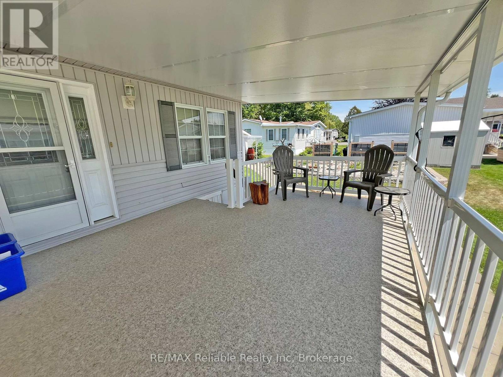 144 Sandbagger Crescent, Central Huron, Ontario  N0M 1G0 - Photo 3 - X13428474