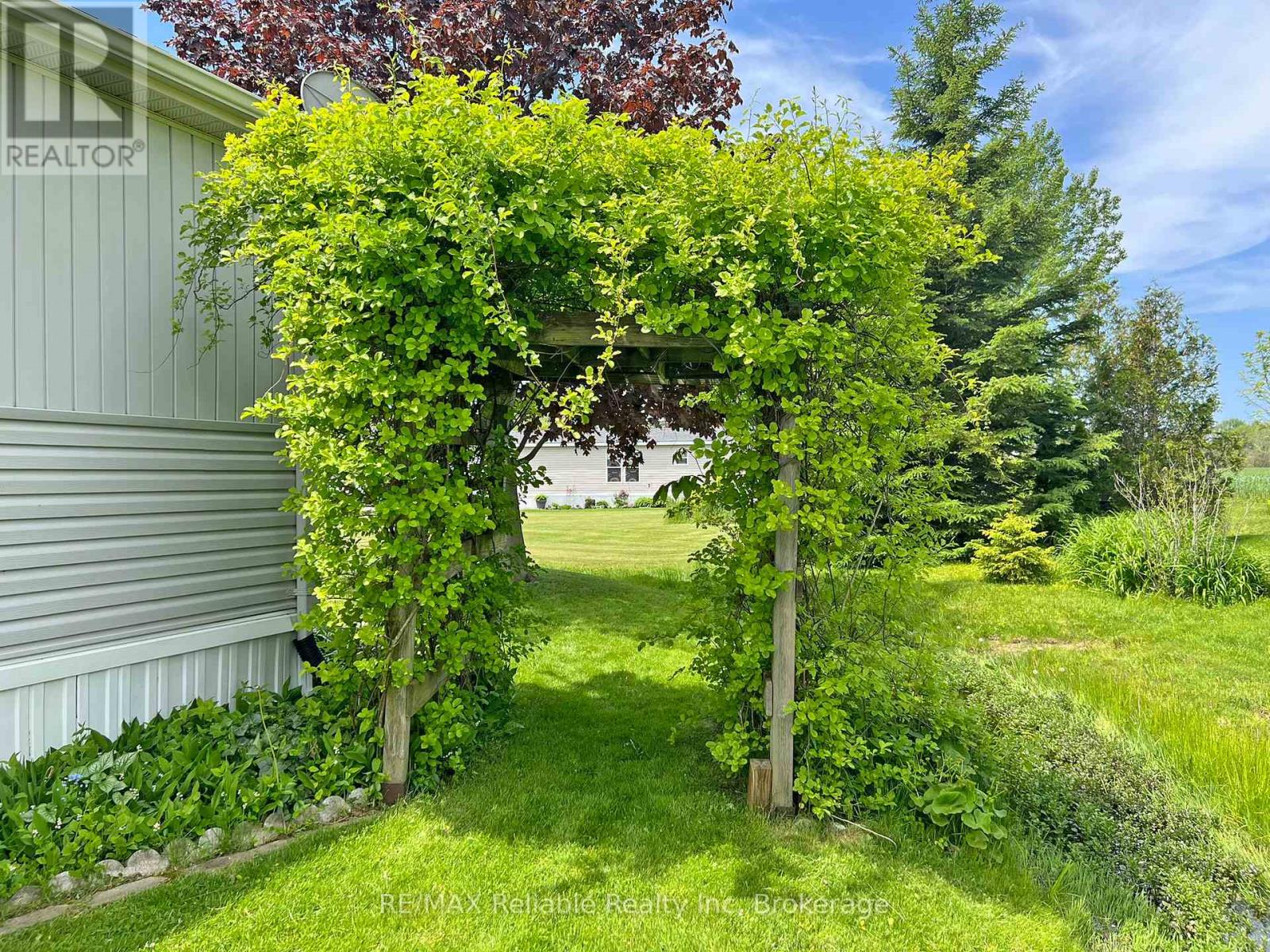 144 Sandbagger Crescent, Central Huron, Ontario  N0M 1G0 - Photo 32 - X13428474