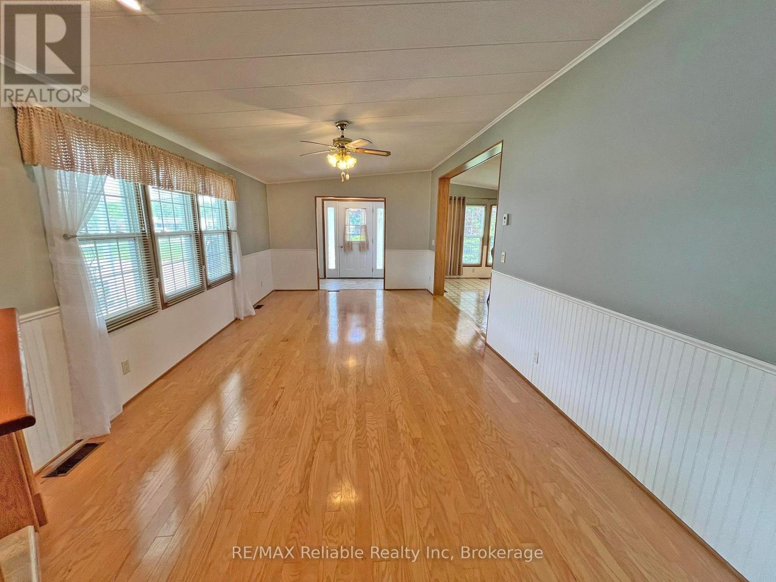 144 Sandbagger Crescent, Central Huron, Ontario  N0M 1G0 - Photo 6 - X13428474