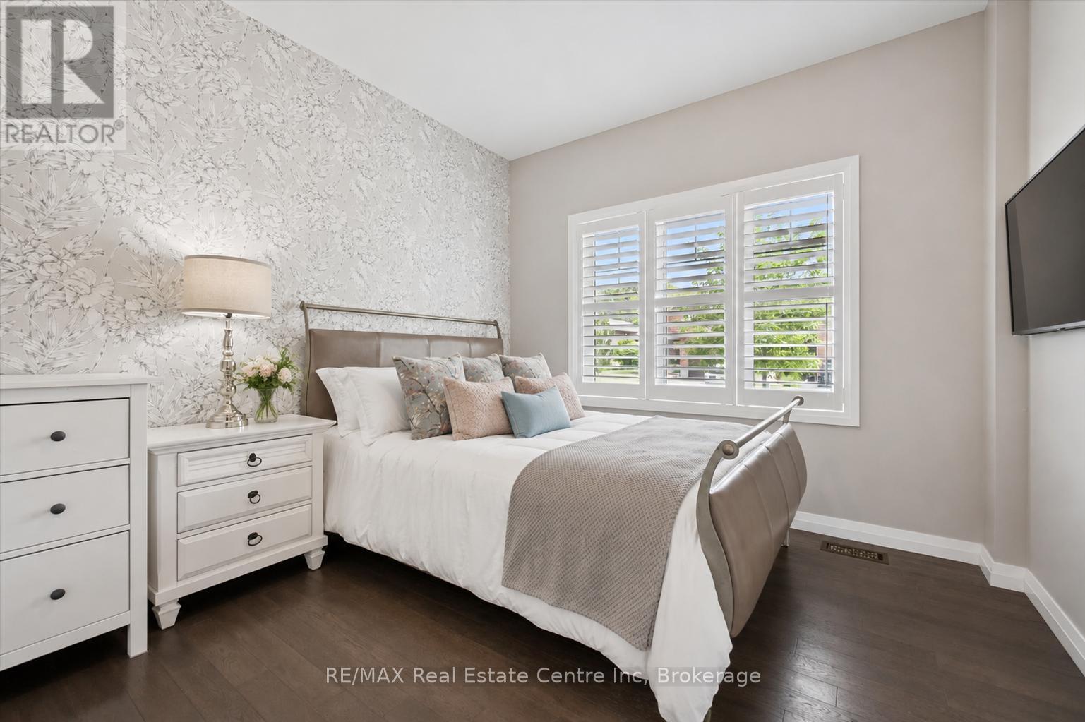 10 Craighead Drive, Centre Wellington, Ontario  N1M 2Z2 - Photo 11 - X13428556