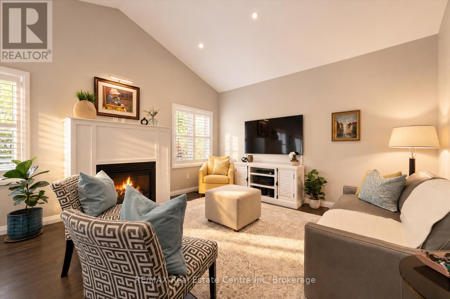 10 Craighead Drive, Centre Wellington, Ontario  N1M 2Z2 - Photo 9 - X13428556