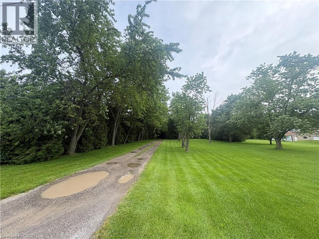 165 E Ridge Road E, Grimsby, Ontario  L3M 4E7 - Photo 2 - 40838303