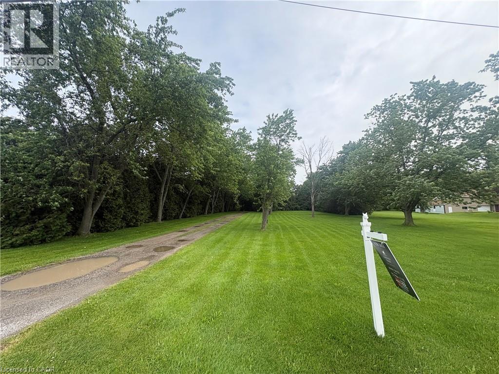 165 E Ridge Road E, Grimsby, Ontario  L3M 4E7 - Photo 3 - 40838303