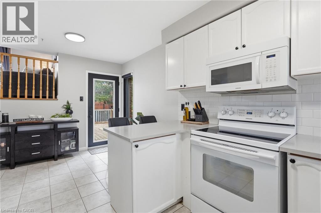6 Woodcroft Crescent, Waterdown, Ontario  L8B 0H1 - Photo 8 - 40838647