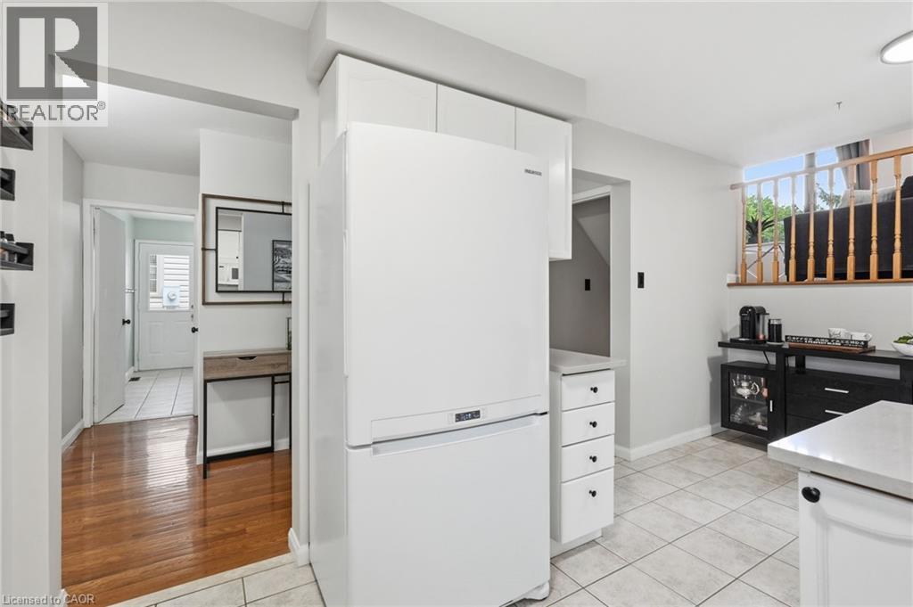 6 Woodcroft Crescent, Waterdown, Ontario  L8B 0H1 - Photo 9 - 40838647