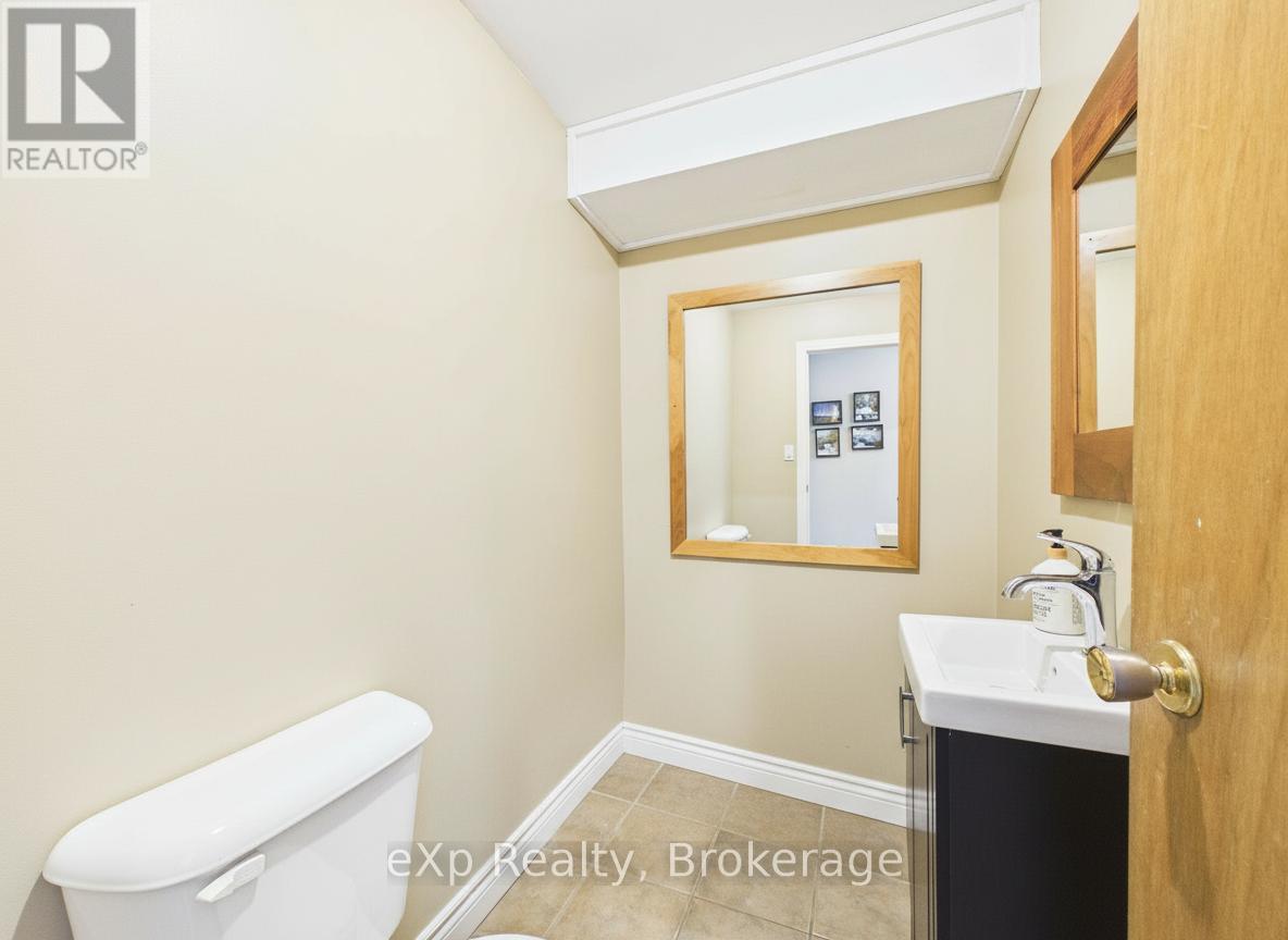 26 Elgin Street, Northern Bruce Peninsula, Ontario  N0H 2R0 - Photo 18 - X13428852