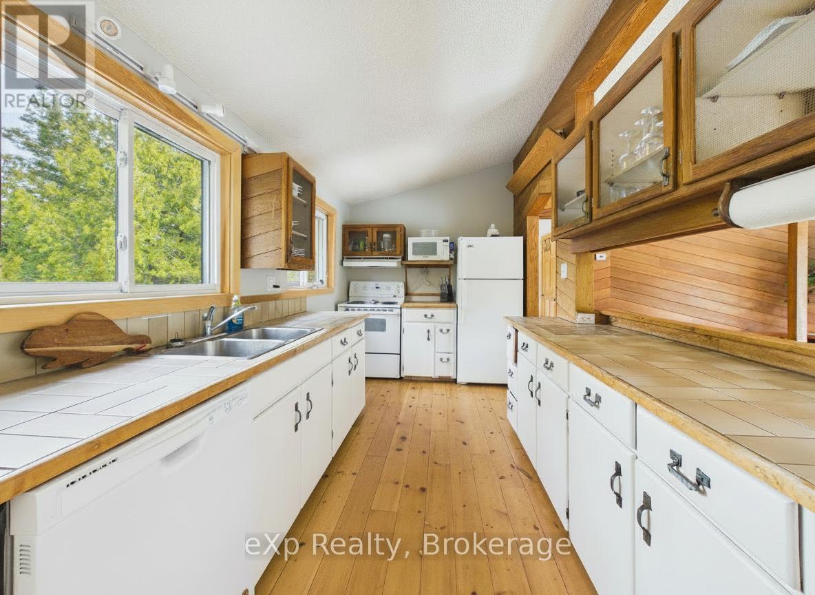 26 Elgin Street, Northern Bruce Peninsula, Ontario  N0H 2R0 - Photo 8 - X13428852