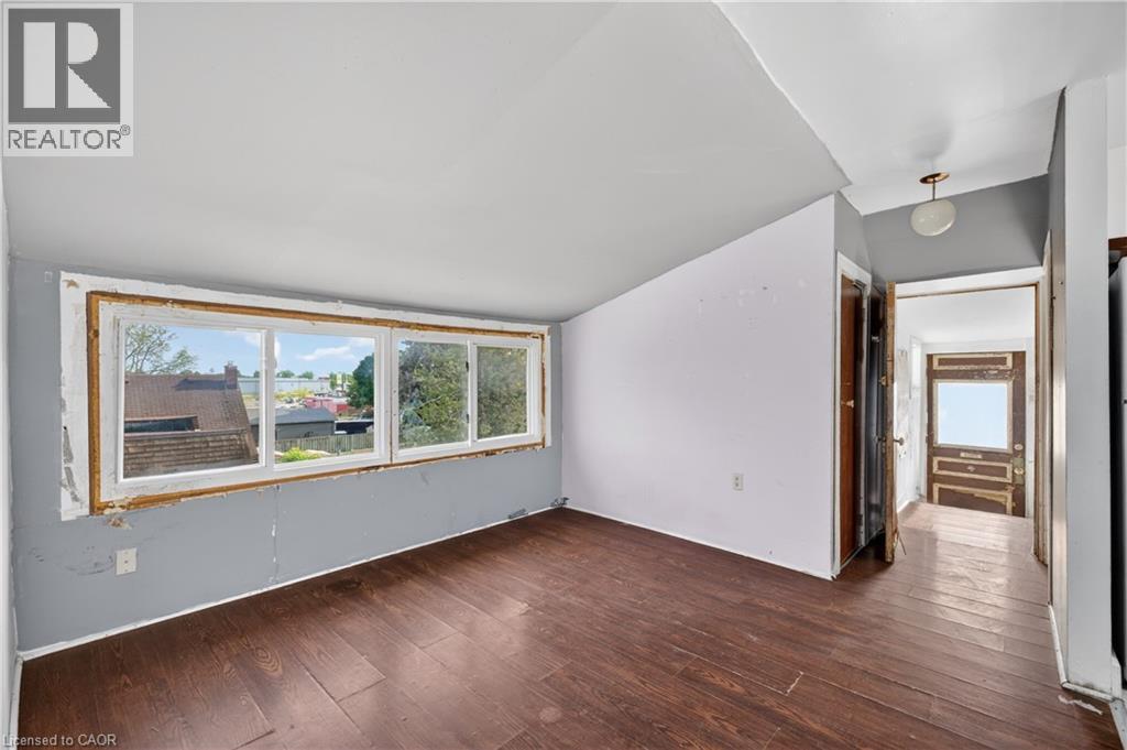 26 Arthur Avenue, St. Thomas, Ontario  N5P 3L2 - Photo 5 - 40838828