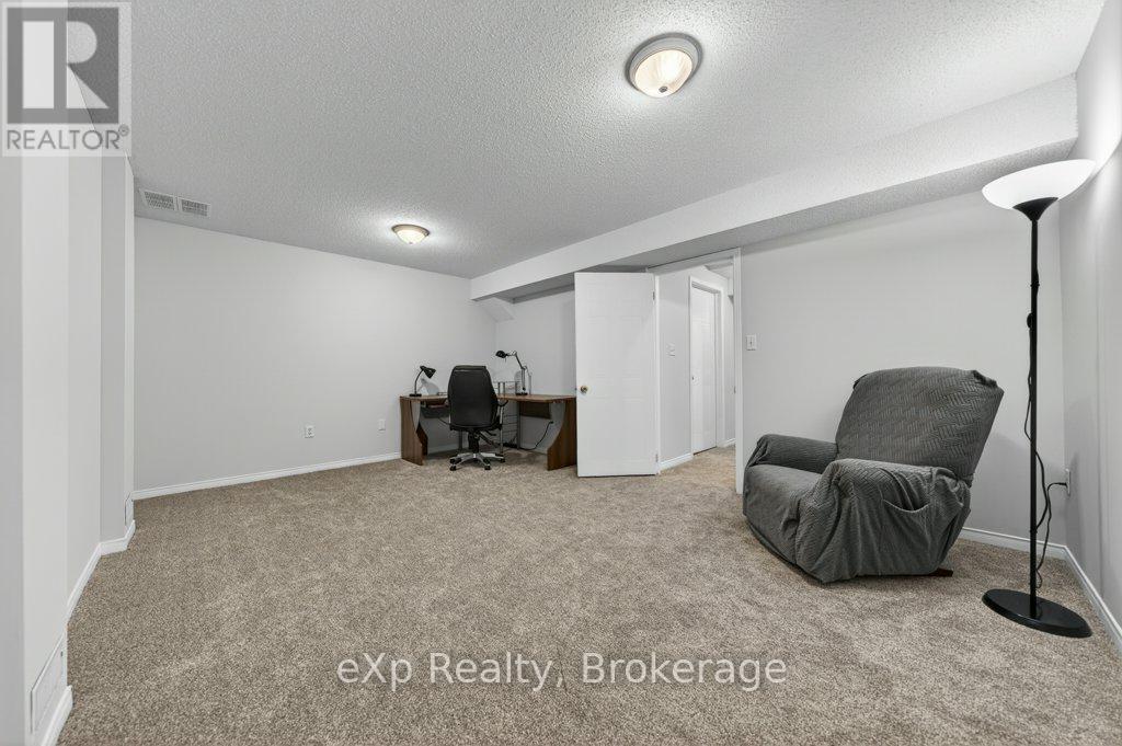 35 Roehampton Crescent, Guelph, Ontario  N1L 1M8 - Photo 34 - X13428952