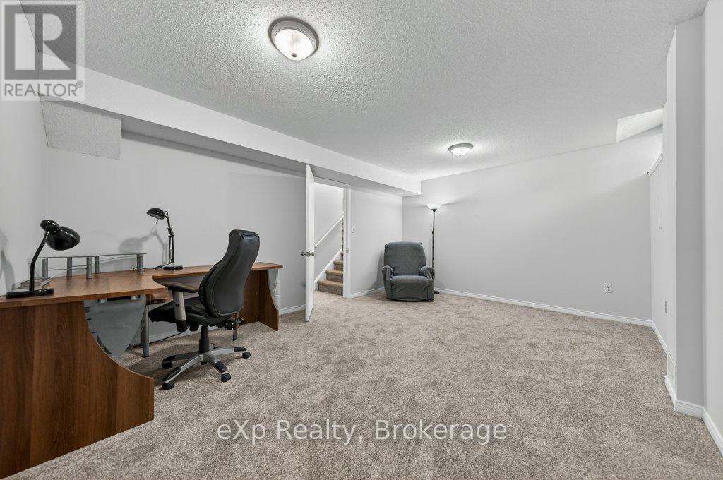 35 Roehampton Crescent, Guelph, Ontario  N1L 1M8 - Photo 35 - X13428952