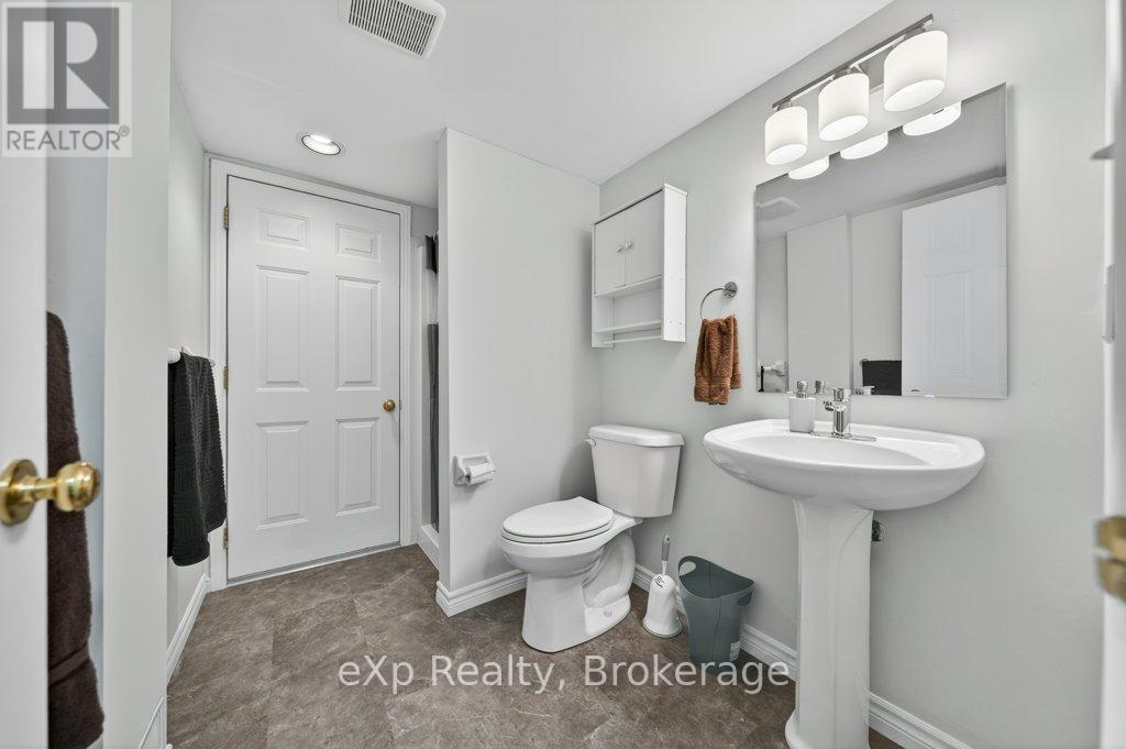 35 Roehampton Crescent, Guelph, Ontario  N1L 1M8 - Photo 36 - X13428952