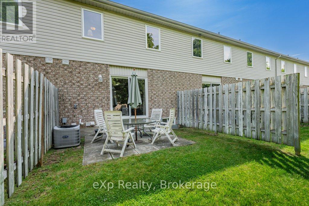 35 Roehampton Crescent, Guelph, Ontario  N1L 1M8 - Photo 39 - X13428952