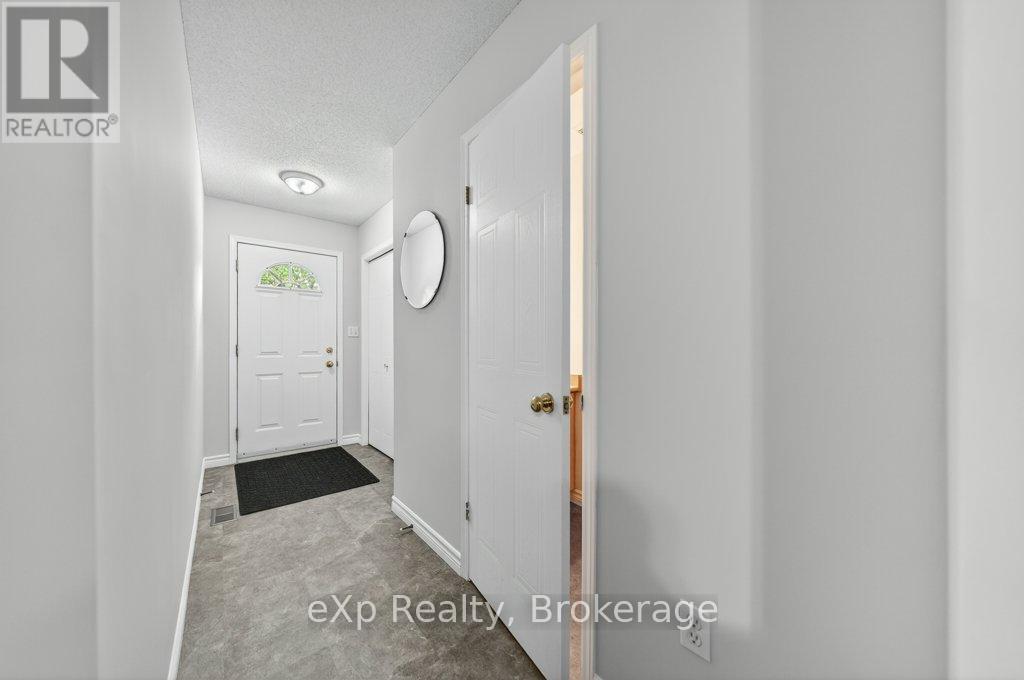 35 Roehampton Crescent, Guelph, Ontario  N1L 1M8 - Photo 5 - X13428952