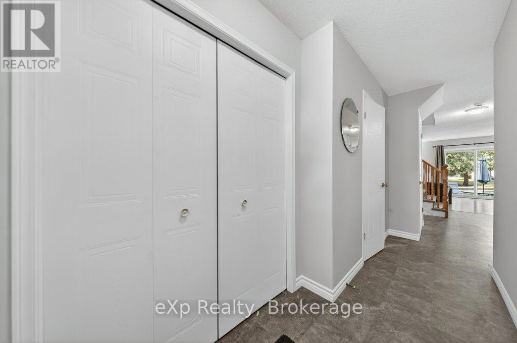 35 Roehampton Crescent, Guelph, Ontario  N1L 1M8 - Photo 7 - X13428952