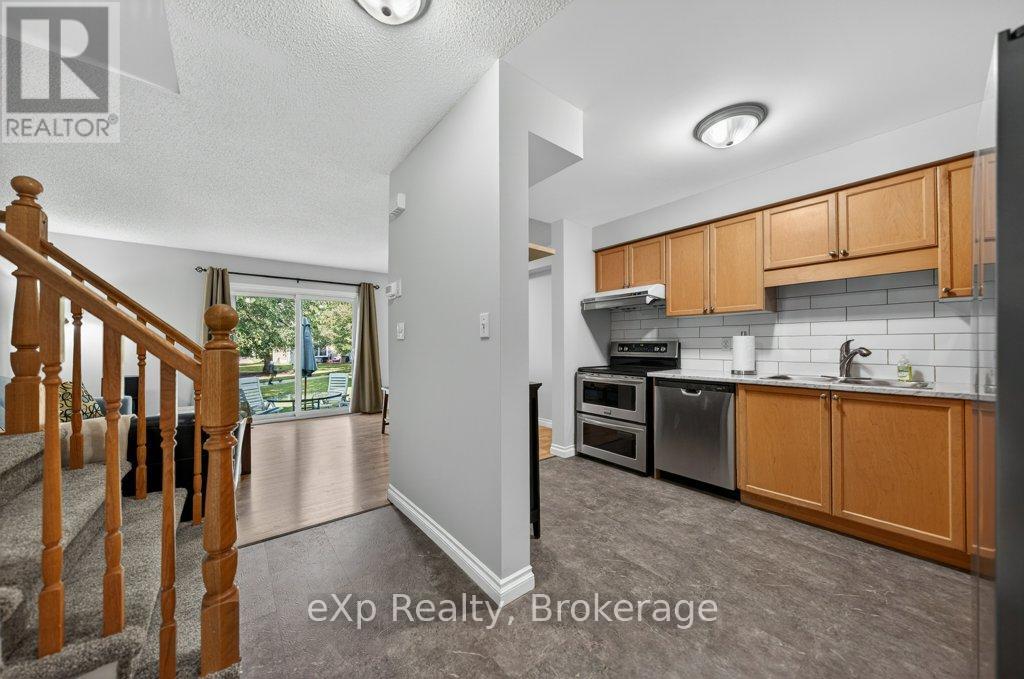 35 Roehampton Crescent, Guelph, Ontario  N1L 1M8 - Photo 9 - X13428952