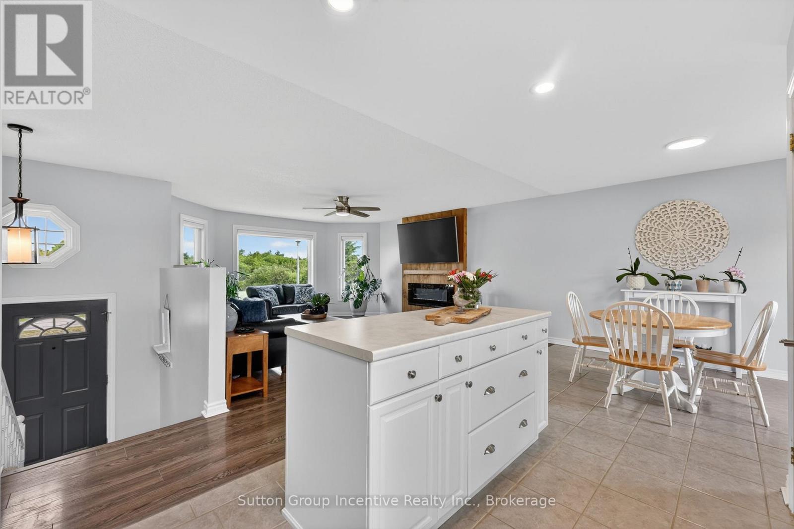 5 Marl Creek Drive, Springwater, Ontario  L0L 2K0 - Photo 19 - S13429384