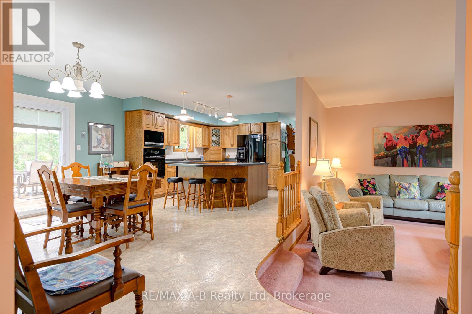 137 Mitchell Court, West Perth, Ontario  N0K 1N0 - Photo 7 - X13429514