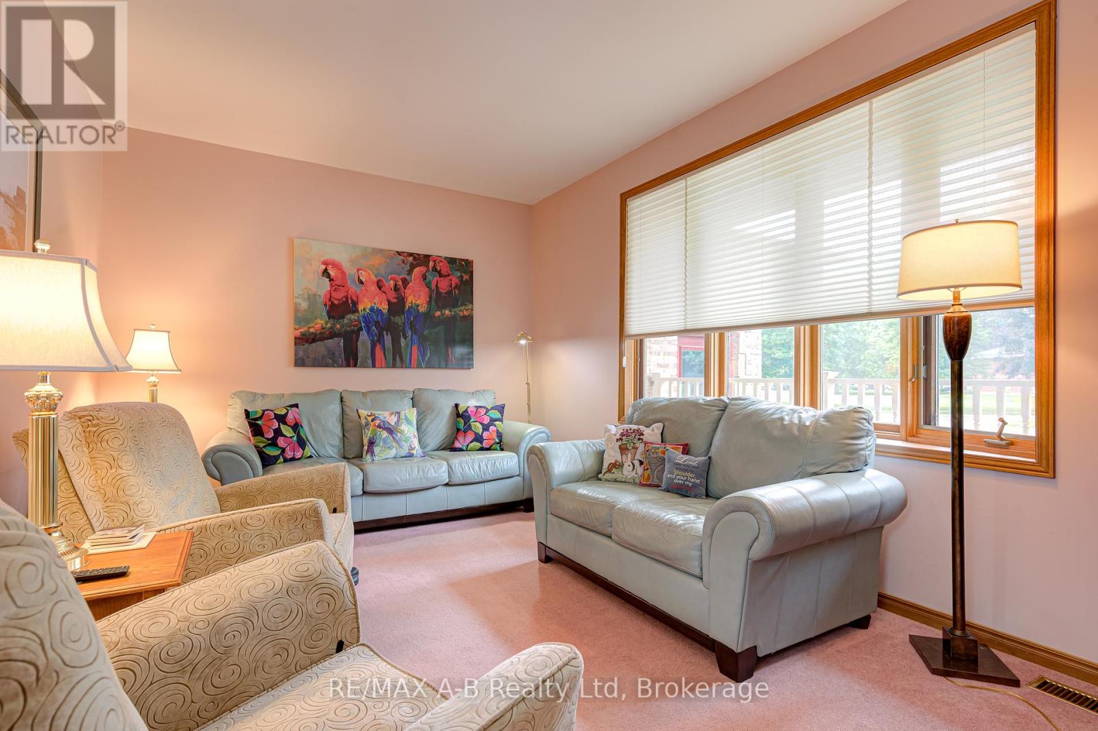 137 Mitchell Court, West Perth, Ontario  N0K 1N0 - Photo 8 - X13429514