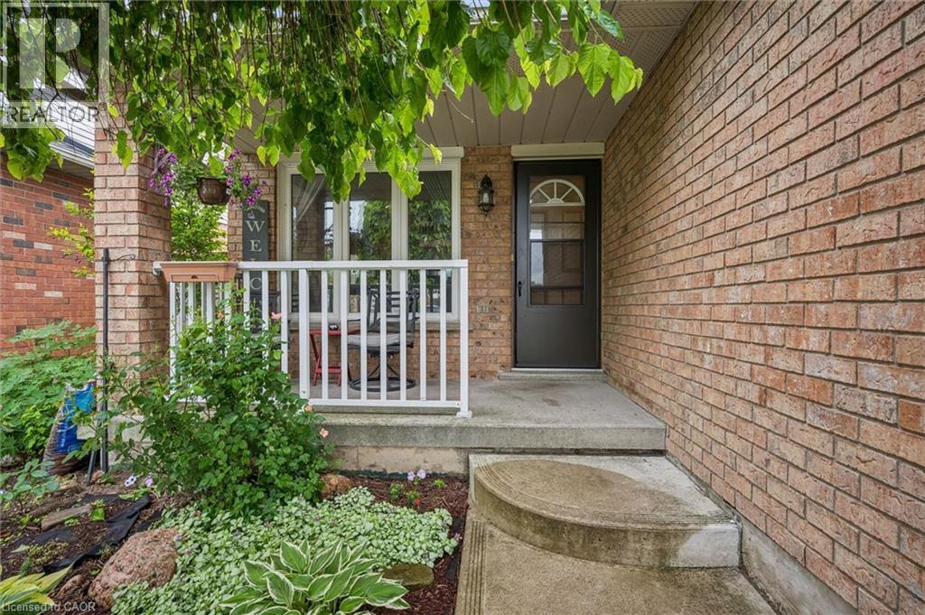 817 Acadia Drive, Hamilton, Ontario  L8W 3V5 - Photo 3 - 40838014