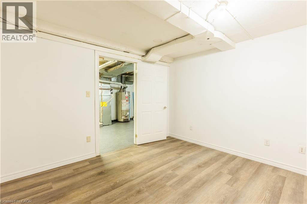 121 University Avenue E Unit# 102, Waterloo, Ontario  N2J 4J1 - Photo 24 - 40838839