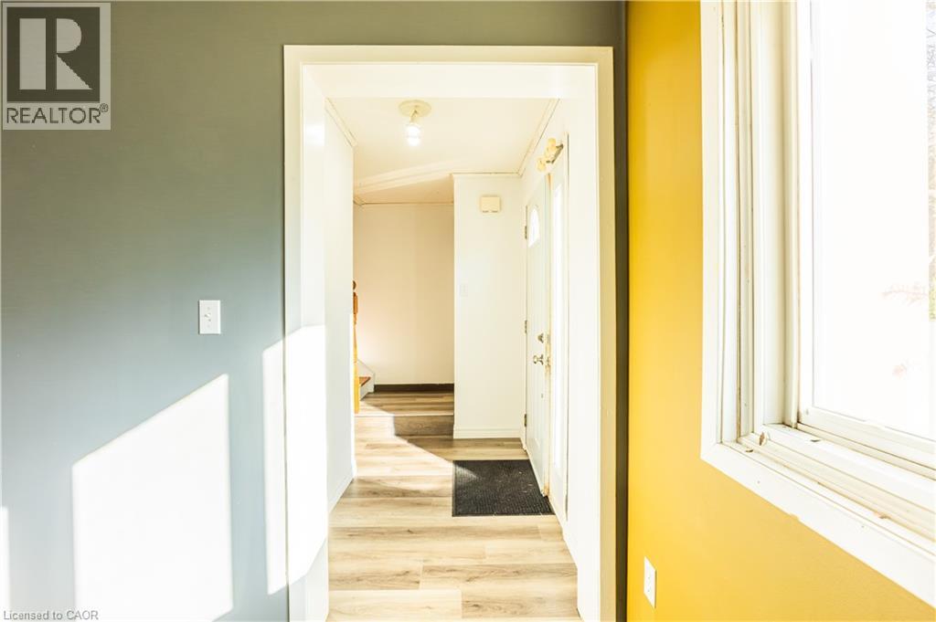 121 University Avenue E Unit# 102, Waterloo, Ontario  N2J 4J1 - Photo 3 - 40838839