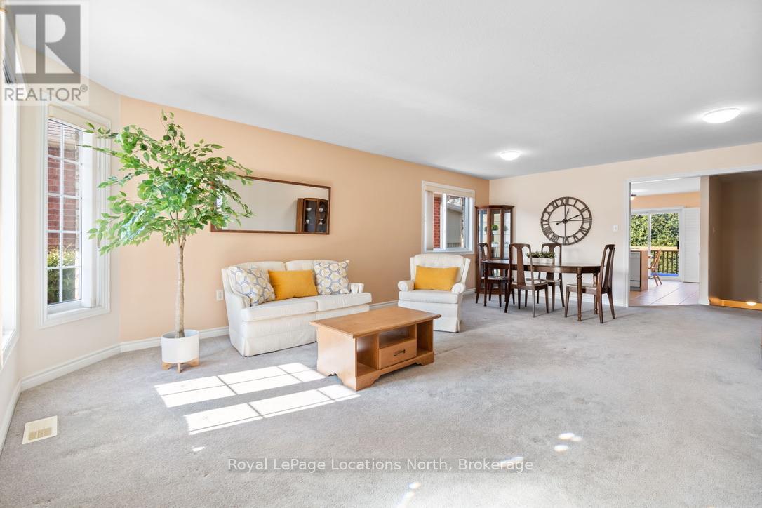 83 White Elm Road, Barrie, Ontario  L4N 0E4 - Photo 4 - S13429836