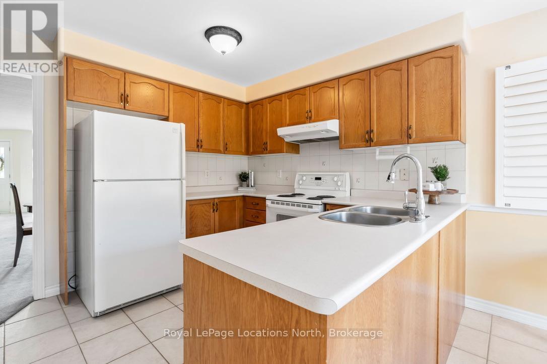 83 White Elm Road, Barrie, Ontario  L4N 0E4 - Photo 6 - S13429836