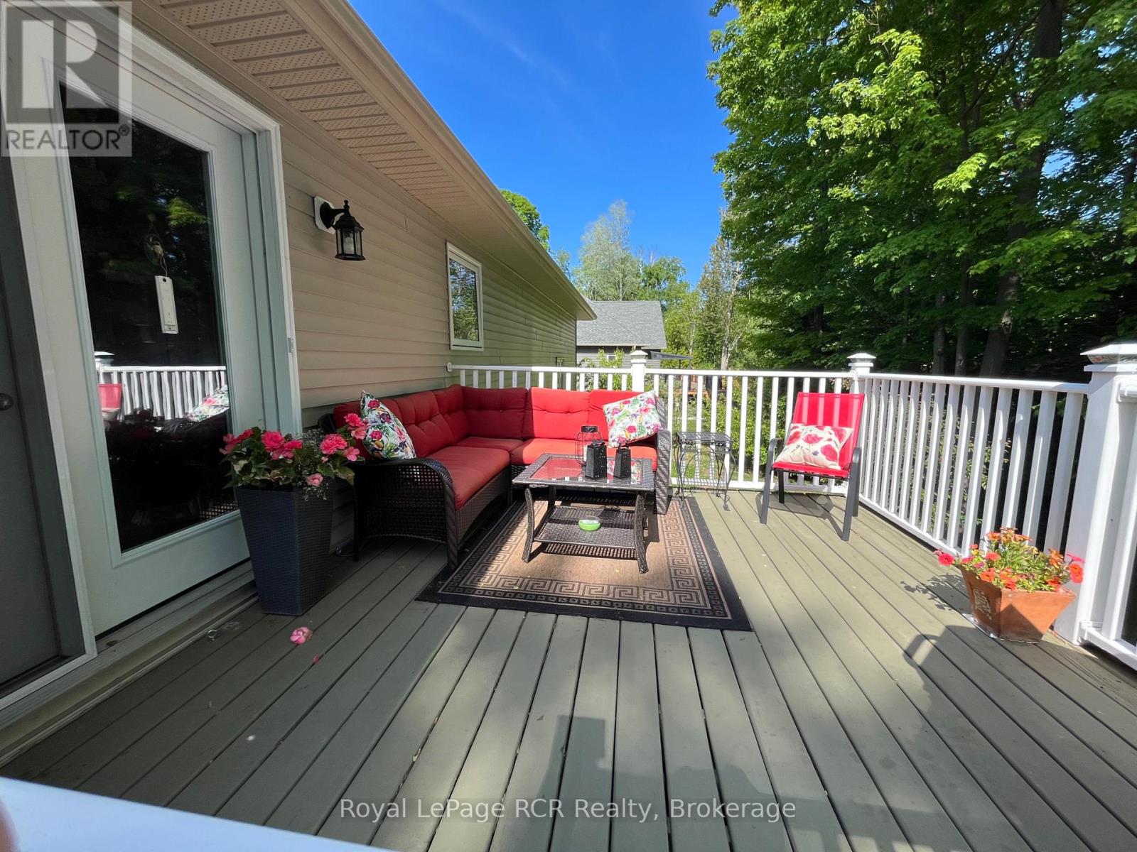 14 Frederick Street, South Bruce Peninsula, Ontario  N0H 2G0 - Photo 11 - X13429800