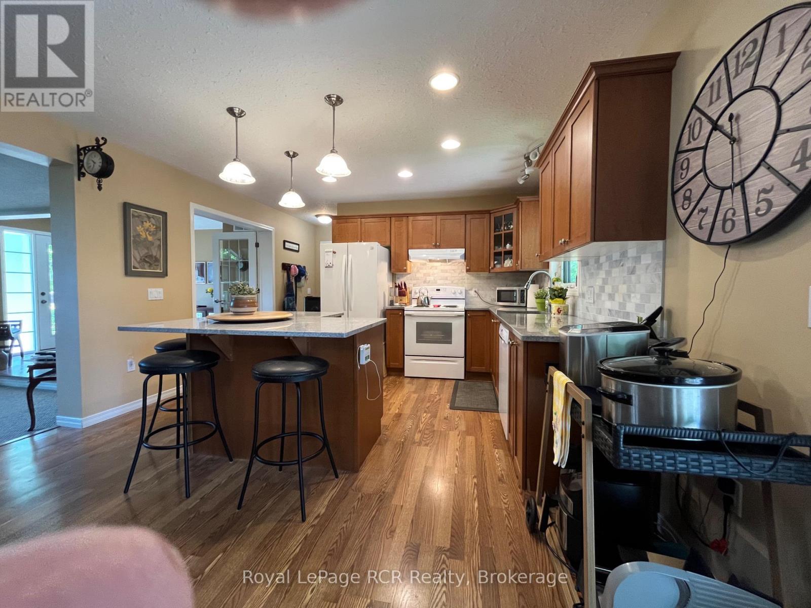 14 Frederick Street, South Bruce Peninsula, Ontario  N0H 2G0 - Photo 24 - X13429800