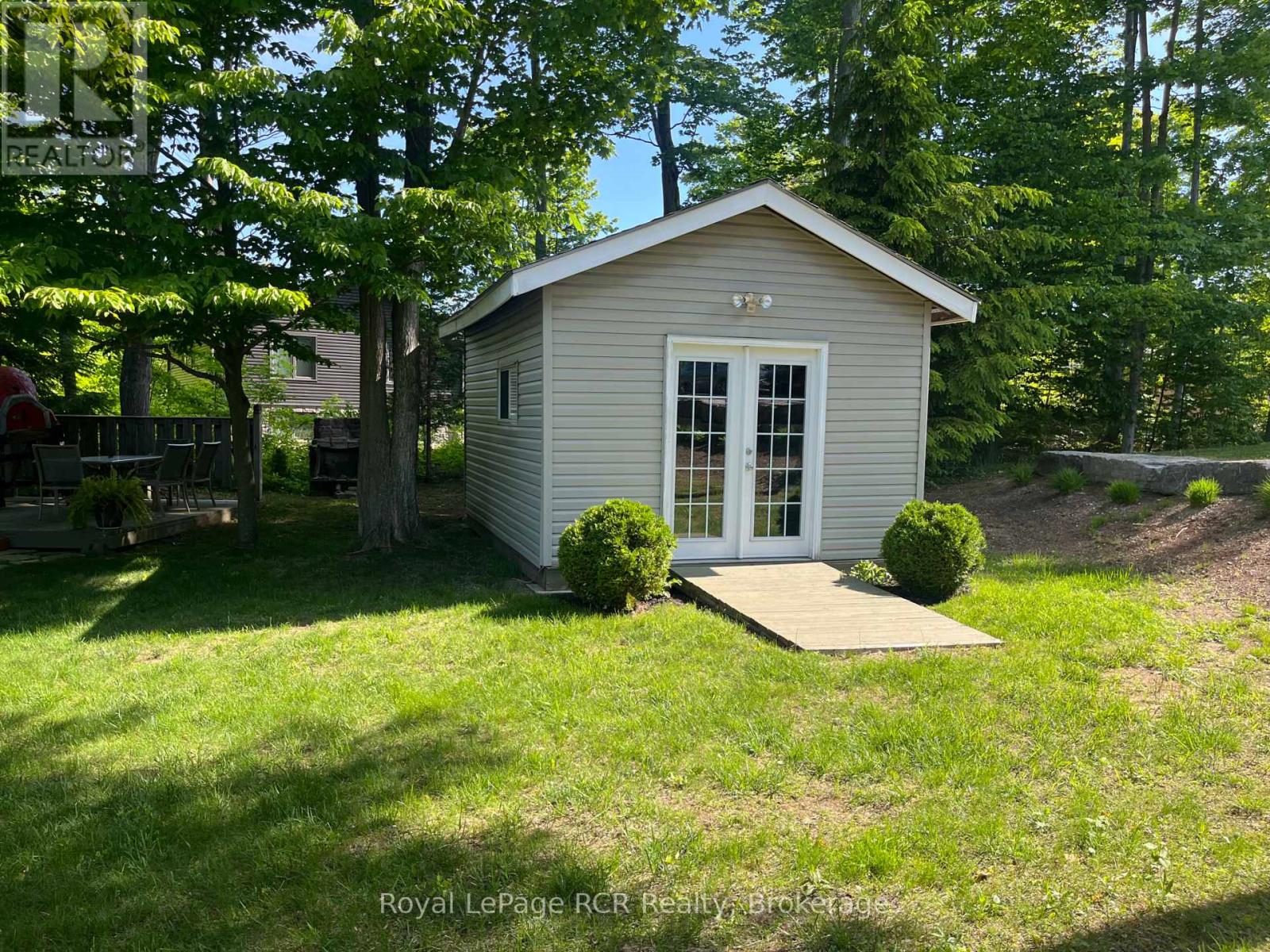 14 Frederick Street, South Bruce Peninsula, Ontario  N0H 2G0 - Photo 4 - X13429800