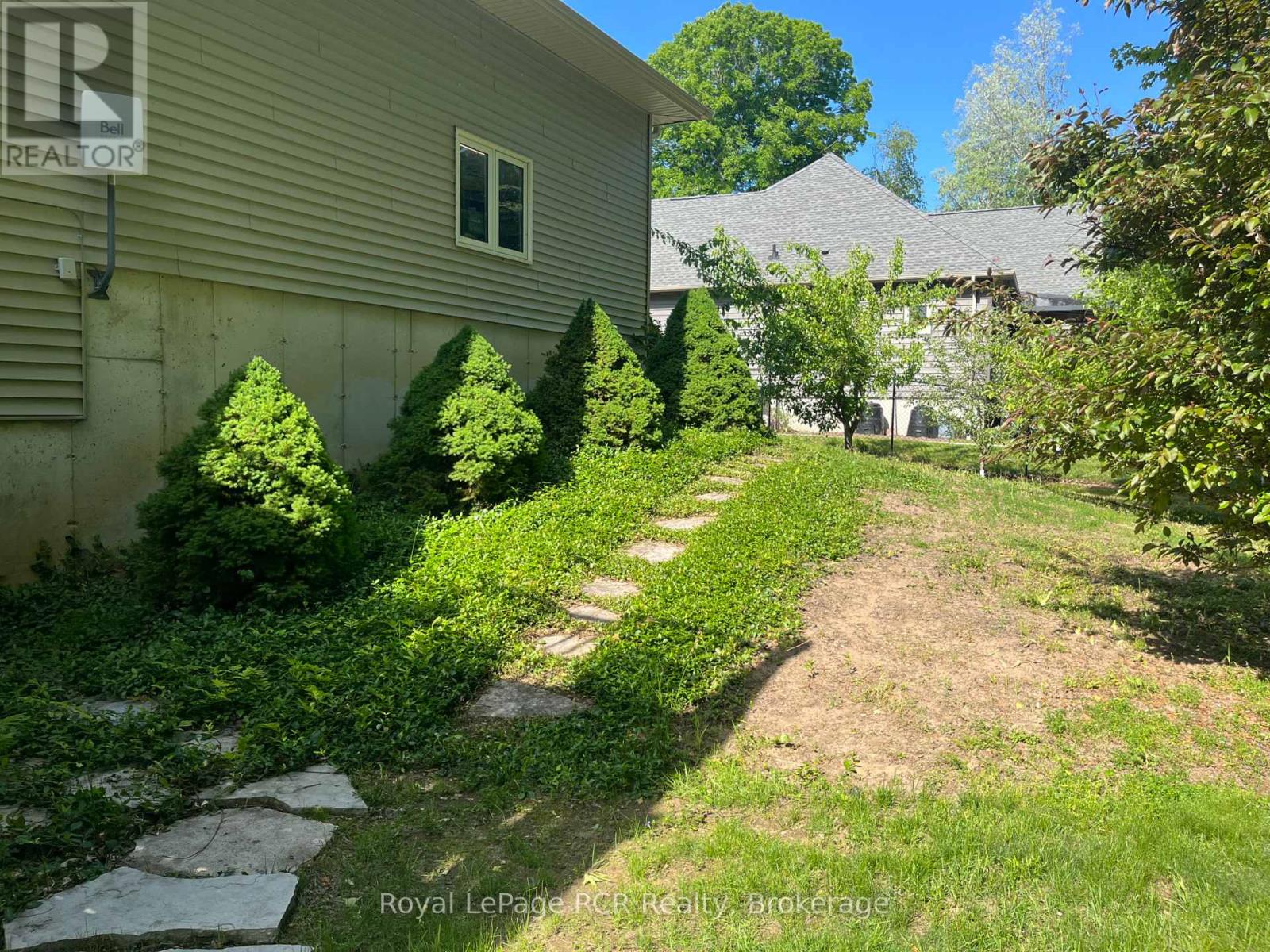 14 Frederick Street, South Bruce Peninsula, Ontario  N0H 2G0 - Photo 9 - X13429800