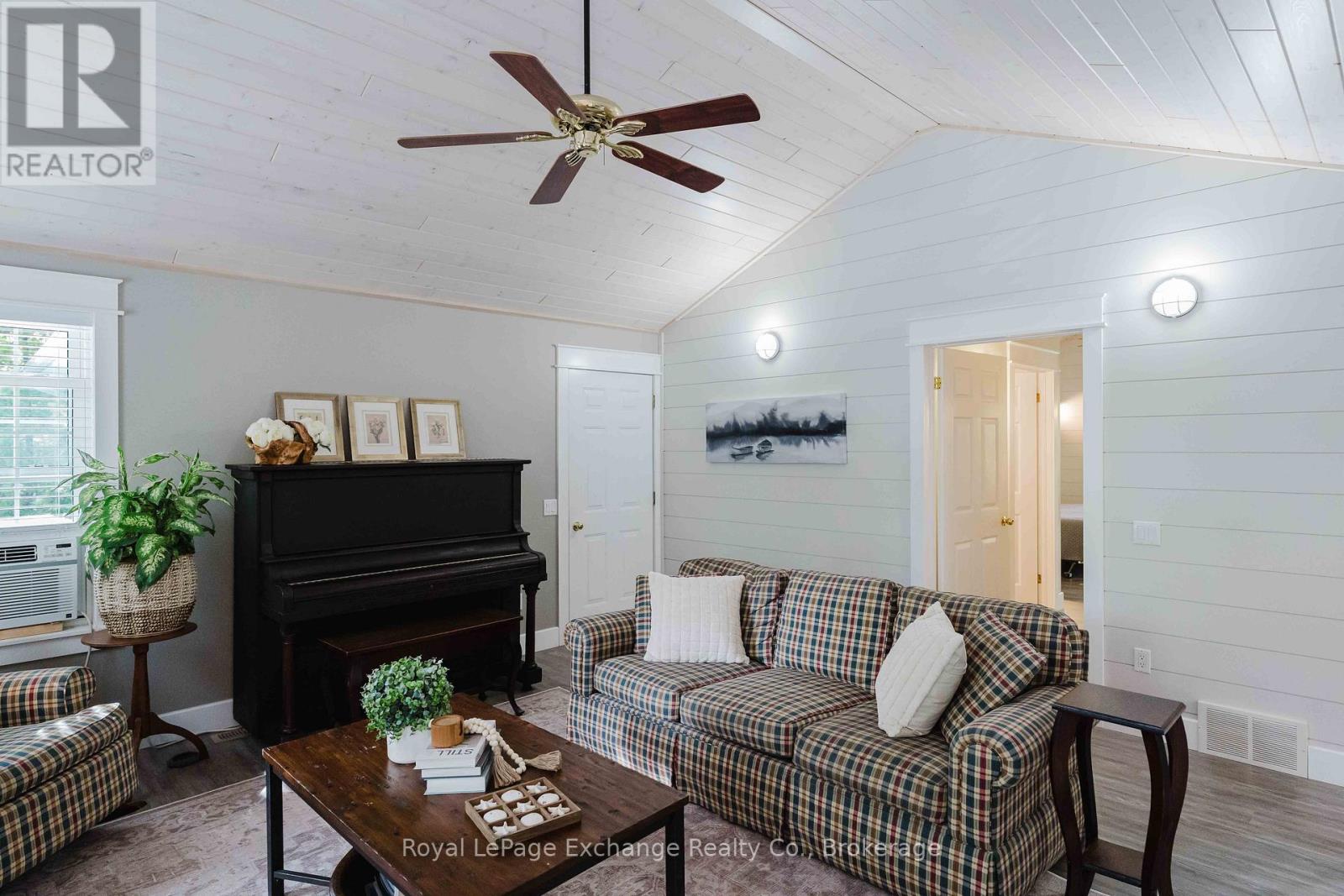 719 York Avenue N, South Bruce Peninsula, Ontario  N0H 2G0 - Photo 14 - X13429908