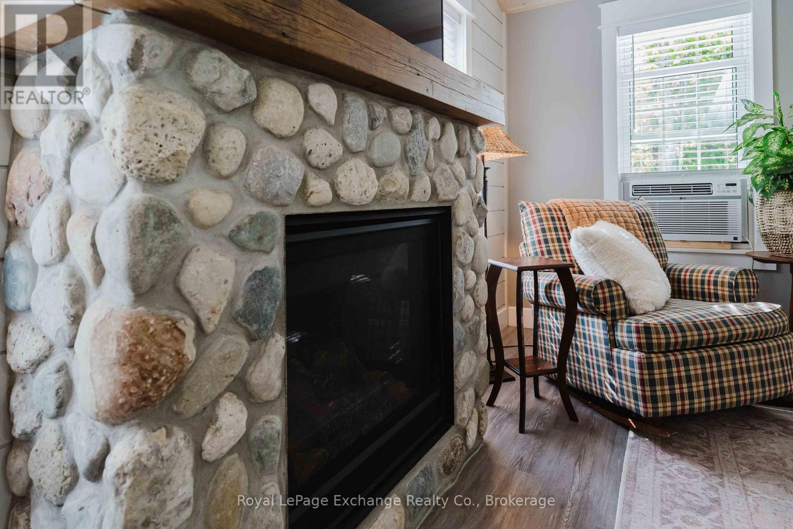719 York Avenue N, South Bruce Peninsula, Ontario  N0H 2G0 - Photo 15 - X13429908