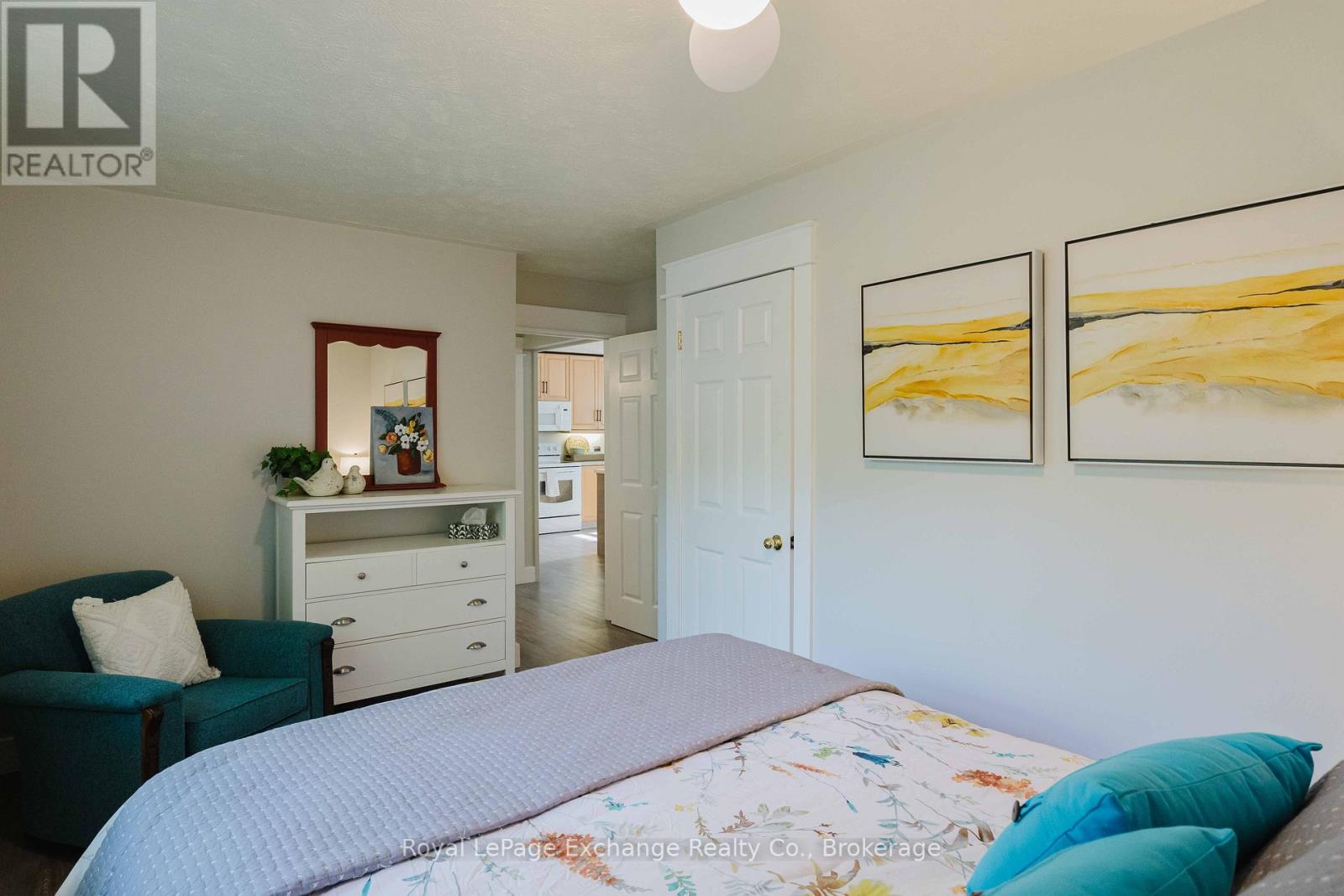 719 York Avenue N, South Bruce Peninsula, Ontario  N0H 2G0 - Photo 32 - X13429908
