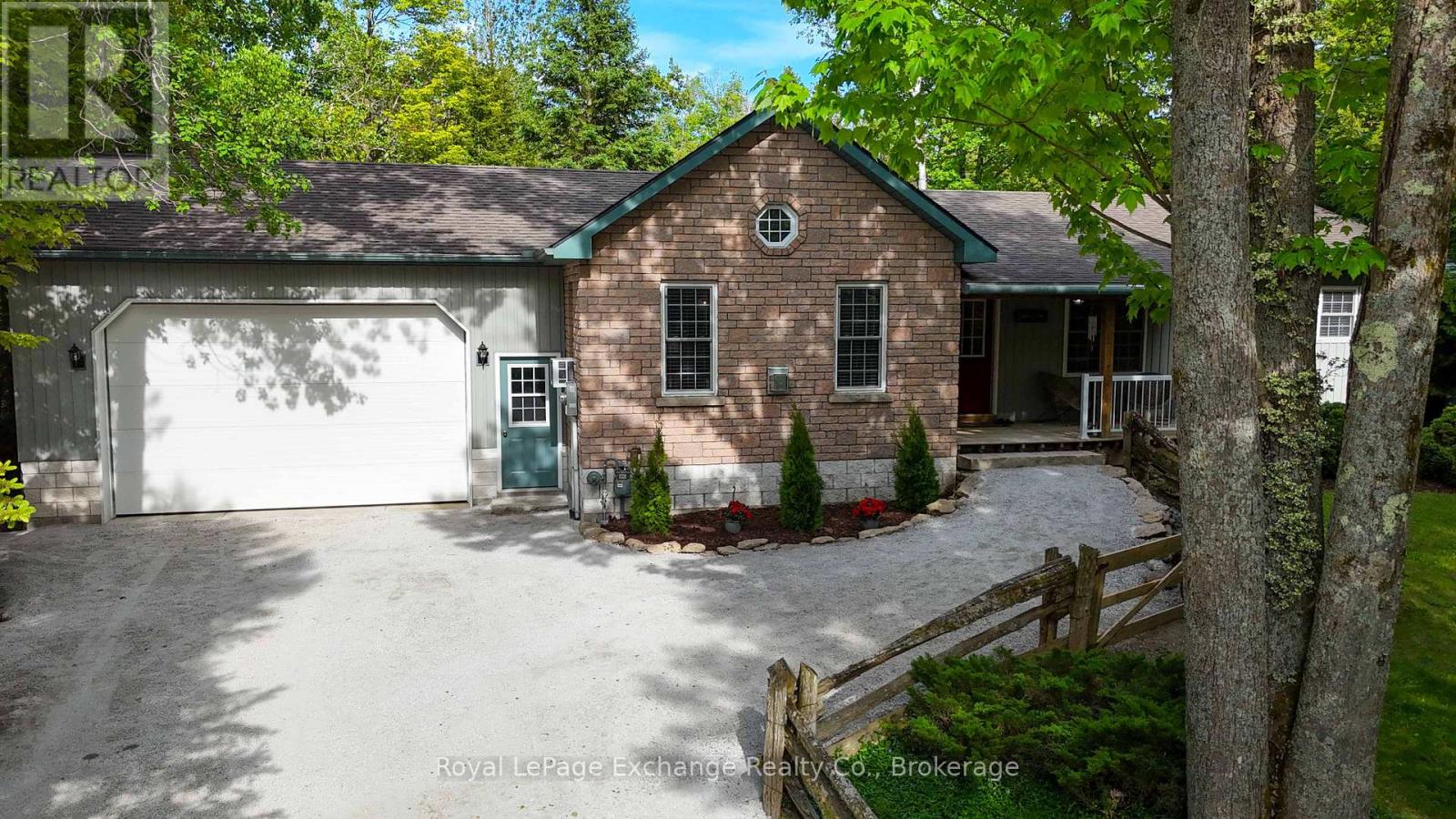 719 York Avenue N, South Bruce Peninsula, Ontario  N0H 2G0 - Photo 5 - X13429908