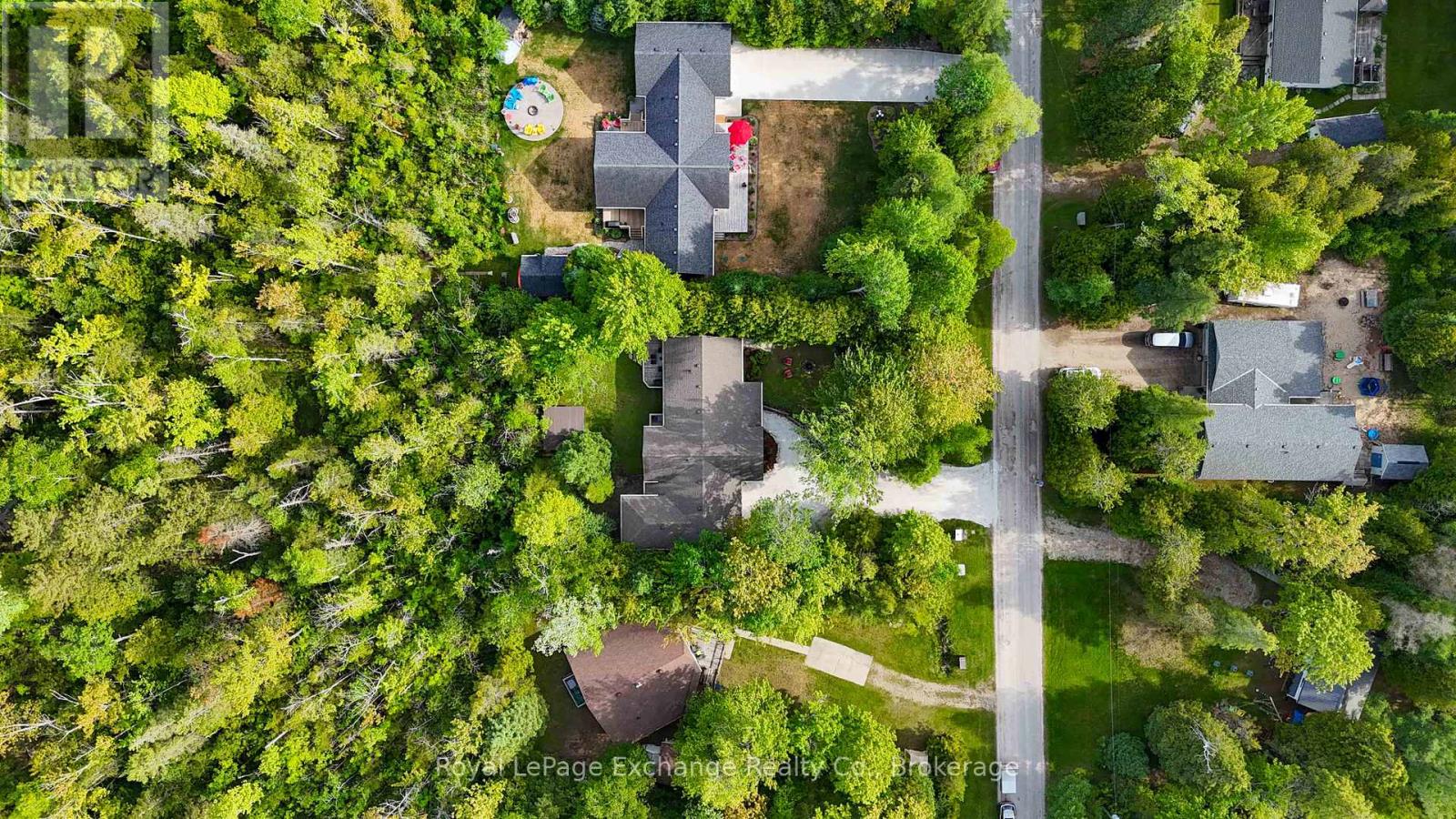 719 York Avenue N, South Bruce Peninsula, Ontario  N0H 2G0 - Photo 8 - X13429908