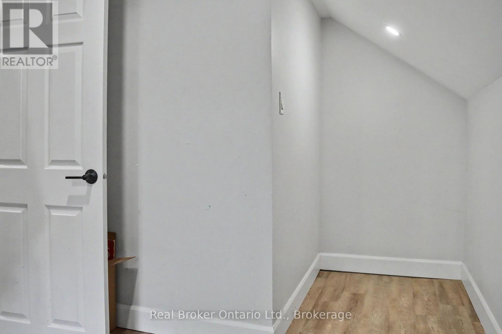 523 Mill Street, West Grey, Ontario  N0G 2M0 - Photo 25 - X13429966